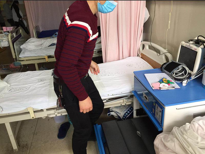 新疆兵团第七师总医院陪护床案例