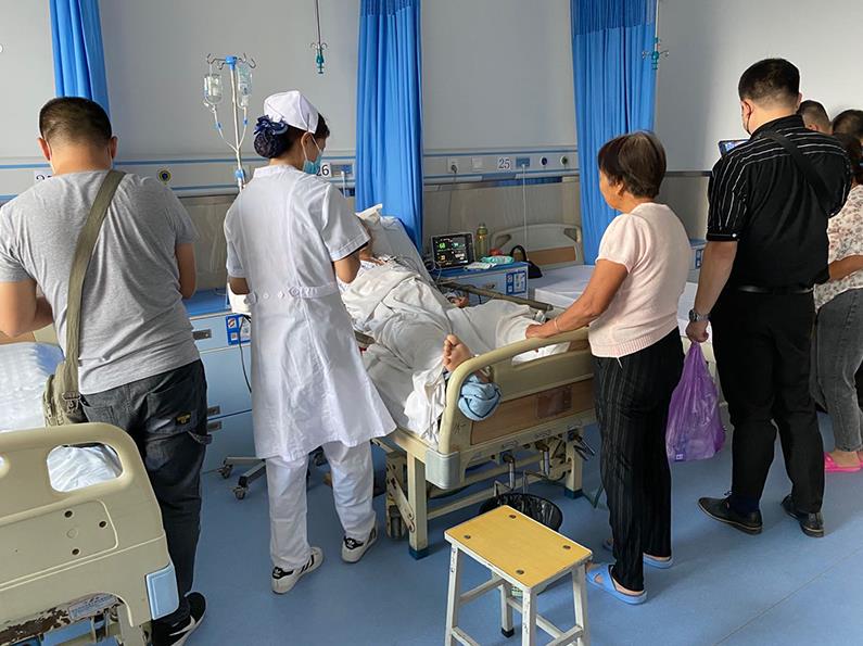 新疆兵团第六师总医院陪护床案例